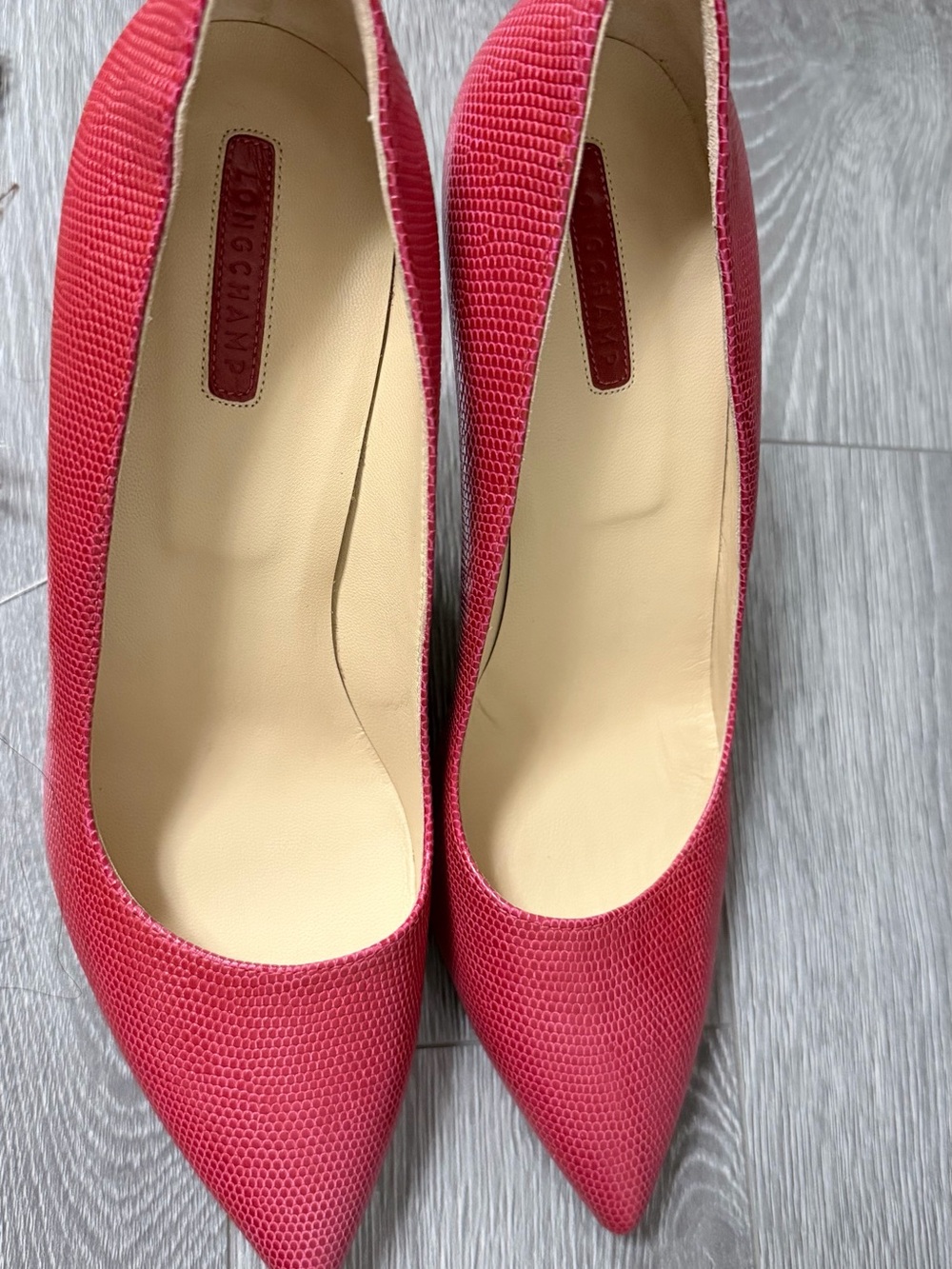 Longchamp Textured Pink Pointed-Toe Pumps